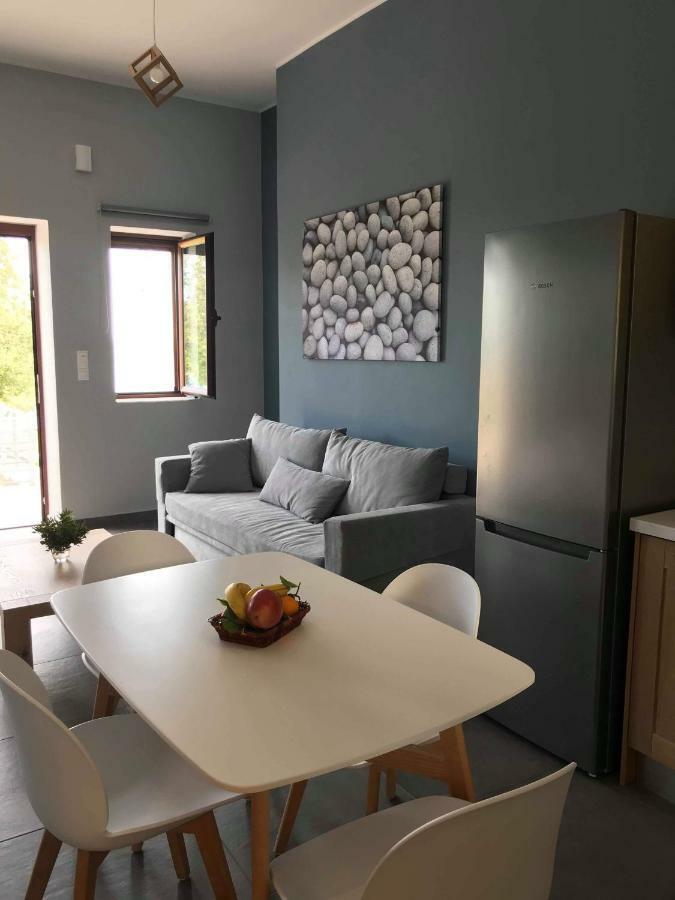 Light Blue Studios 2 Poulithra Luaran gambar